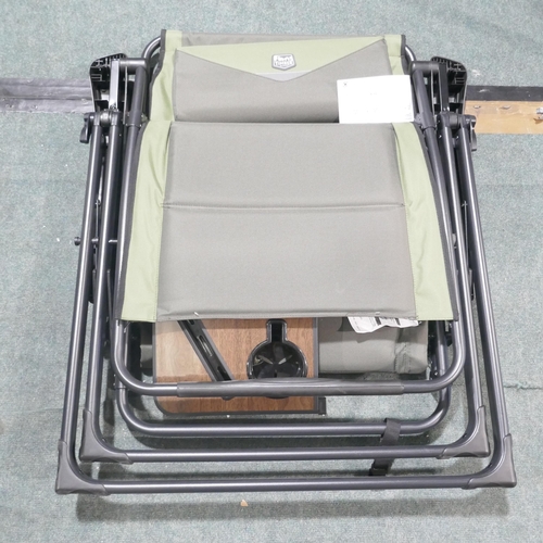 6275 - Timber Ridge Zero Gravity lounger (372-51) *This lot is subject to VAT