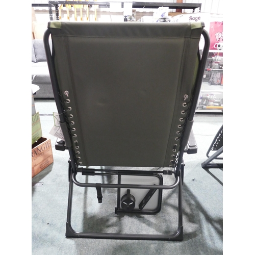 6276 - Timber Ridge Zero Gravity lounger  (372-52) *This lot is subject to VAT