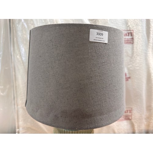 3128 - A green table lamp with grey shade