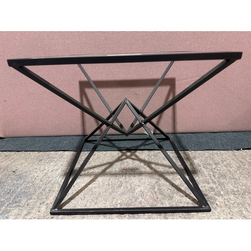 3183 - A black Parisienne metal lamp table