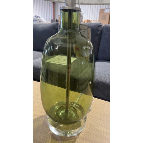 3131 - A green glass table lamp with white shade