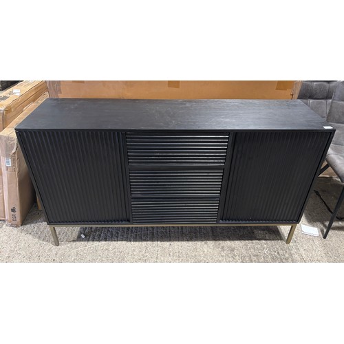 3199 - A Ripple sideboard (Damaged)