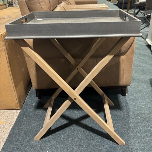 3174 - A Kipling butler tray on stand