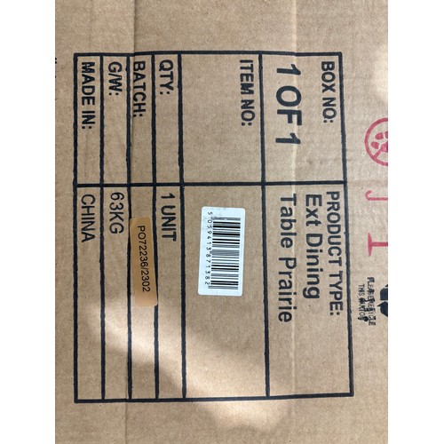 3217 - A Eton Trestle prairie dining table (unchecked)