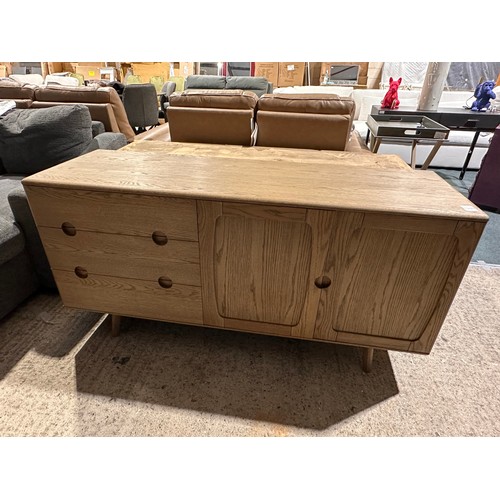3123 - A Holcot mid century 3 drawer, 2 door sideboard (unchecked)