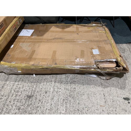 3213 - A Kingham Oak 150cm dining table (unchecked)