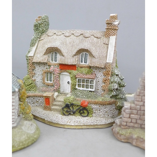 2043 - Six Lilliput Lane models including Gulliver’s Gate, Mrs Pinkerton's Post Office, a/f, Mickelgate Ant... 