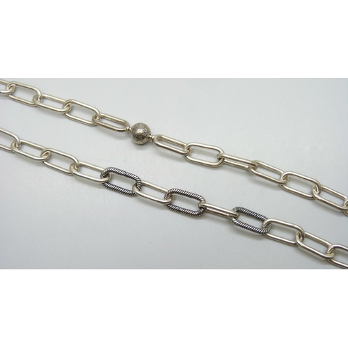 7150 - A silver Pandora necklace, 34g, 44cm