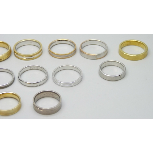7167 - A collection of modern band rings