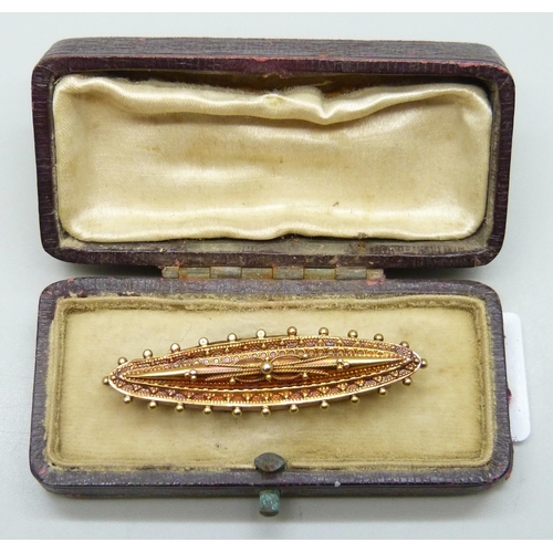 7177 - A Victorian 15ct gold brooch, hallmarks worn, possibly Birmingham, 1897, 3.1g, 4.6cm