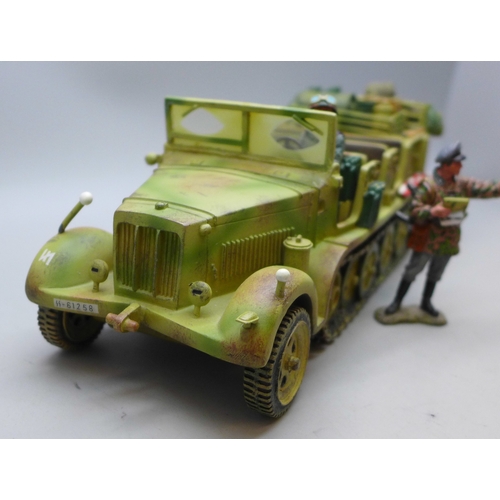 2020 - King & Country - SdKfz7 Prime Mover Halftrack, WSS52, boxed