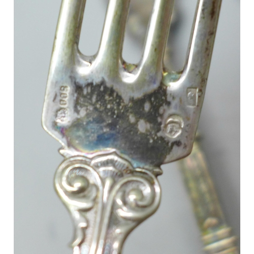 7397 - A set of six .800 silver forks, 370g total