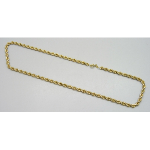 7117 - A 9ct gold rope chain necklace, 7.2g, 45cm