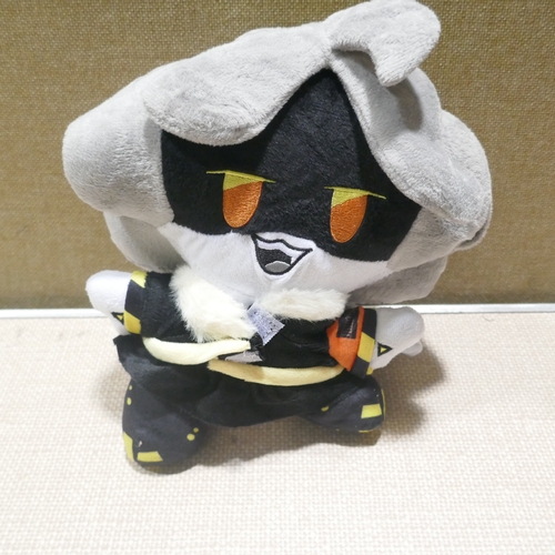 6005 - A quantity of soft toys to include a flipping puppy, Squishmallows, Pets alive etc *This lot is subj... 