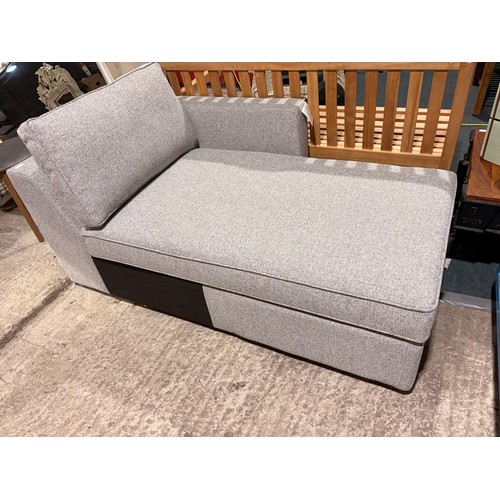 3226 - A grey chenille left hand facing chaise (part/incomplete)