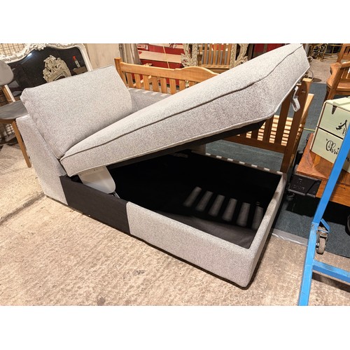 3226 - A grey chenille left hand facing chaise (part/incomplete)