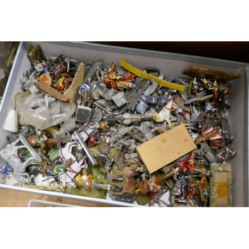 2200 - Two boxes of metal soldier figures, large collection of painted and unpainted model soldiers, mainly... 