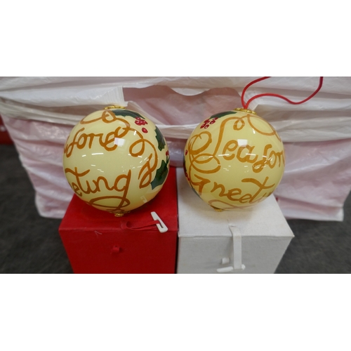 5062 - 32 boxed glass hand painted Christmas baubles