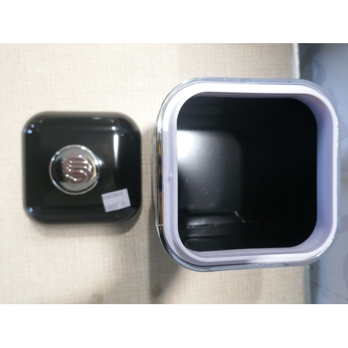 6057 - A Chopping board and rolling pin, set of 3 tea and coffee storage containers, metal cake stand, 2 po... 