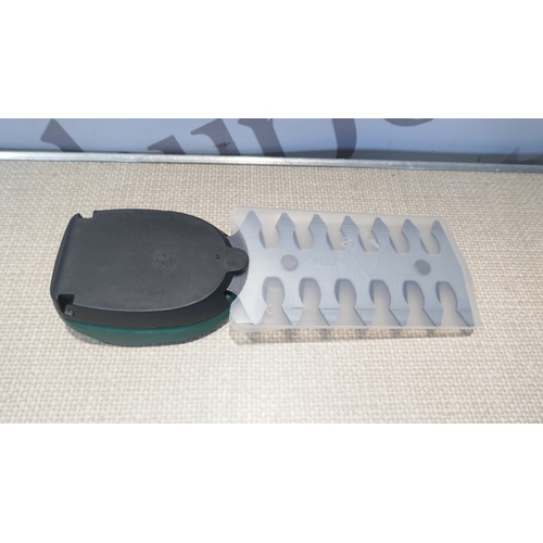 6067 - A Bosch cordless pruner 3.6v *This lot is subject to VAT