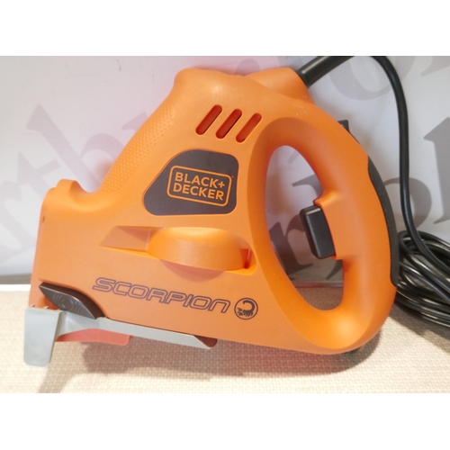6068 - A Black & Decker 400w Scorpion saw *This lot is subject to VAT