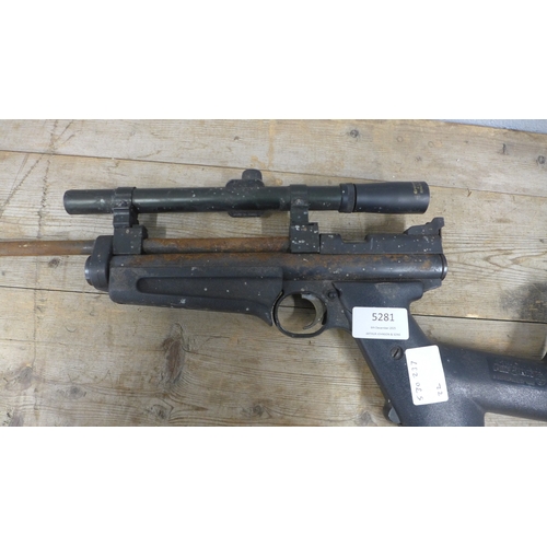 5281 - A Crossman airguns vintage air rifle with scope