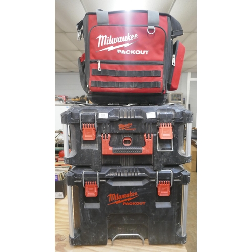 5133 - A Milwaukee packout bag and a Milwaukee packout trolley