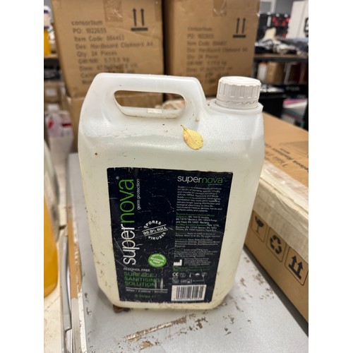 5012 - A quantity of assorted items including two fold out tables, a Vida Designs Chelsea radiator cover (s... 