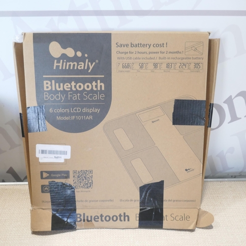 6072 - A box of miscellaneous items including door handles, staples, body fat scale, measuring tape, spanne... 