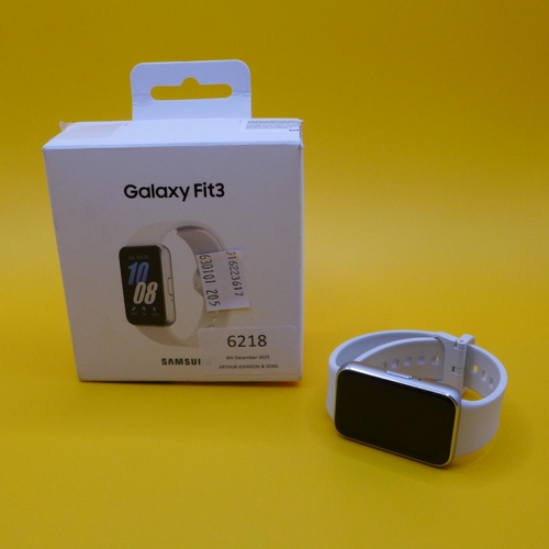 6218 - A Samsung Galaxy Fit3 smart watch *This lot is subject to VAT