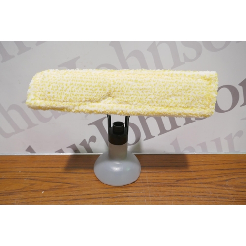 6361 - Two window vacs, Karcher and Beldray *This lot is subject to VAT