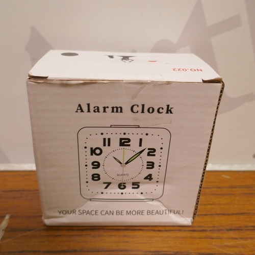 6377 - A box of cables and plugs to include USBC charging cable, deluxe computer cable, smart plugs, etc *T... 