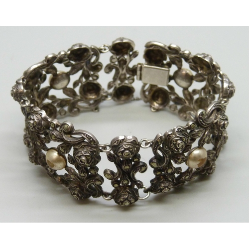 7218F - A .935 silver panel bracelet set with faux pearls and marcasite, 3.2cm wide, 58g