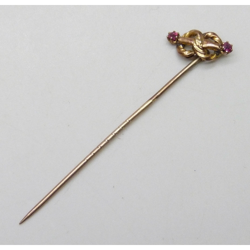 7004 - An 18ct gold and silver cluster ring, 2.5g, a 9ct gold topped stick pin, 1g, and a 9ct gold ring, a/... 