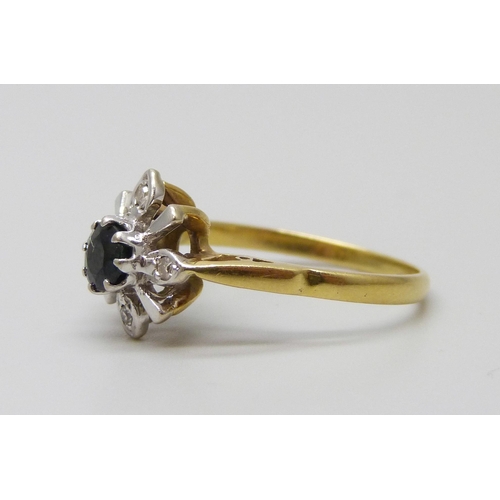 7005 - An 18ct gold, sapphire and diamond ring, 3.1g, O/P