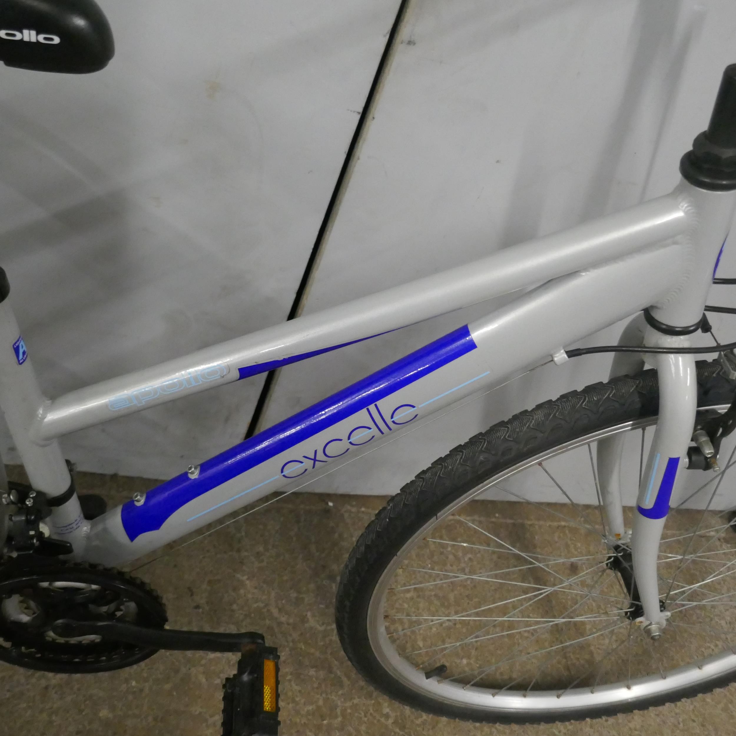 An Apollo Excelle lady's mountain bike