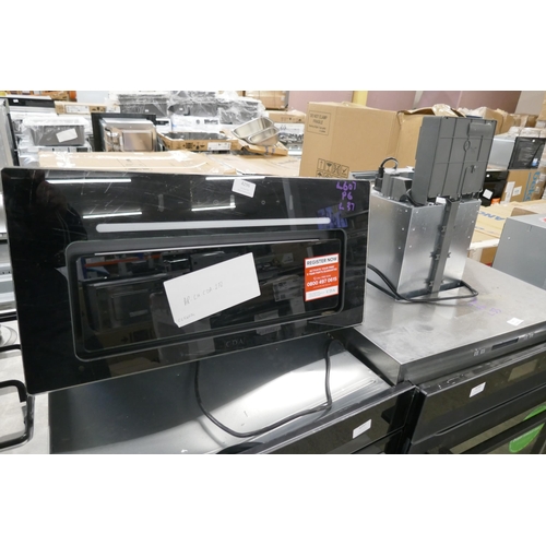 4296 - A Hotpoint Hood, a CDA cooker hood (607-33,37) *This lot is subject to VAT