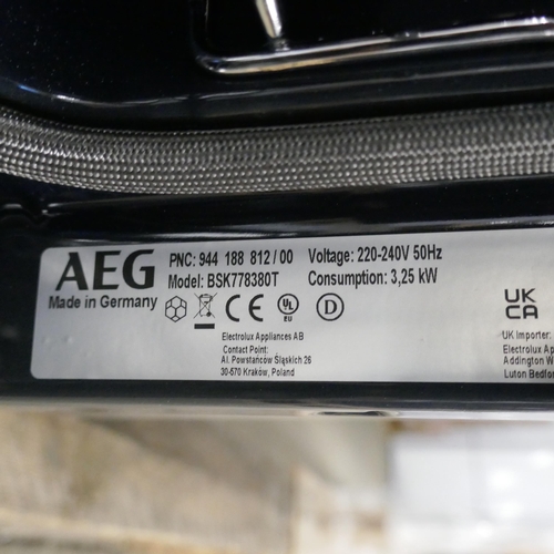 4298 - An AEG matt black Pyrolytic single oven with Steamcrisp  (607-97) *This lot is subject to VAT