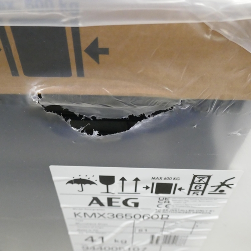 4248 - An AEG combi microwave oven (607-122) *This lot is subject to VAT