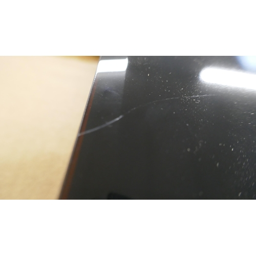 4250 - Two AEG 5 ring cooker hobs (607-233,234)( Both damaged) *This lot is subject to VAT