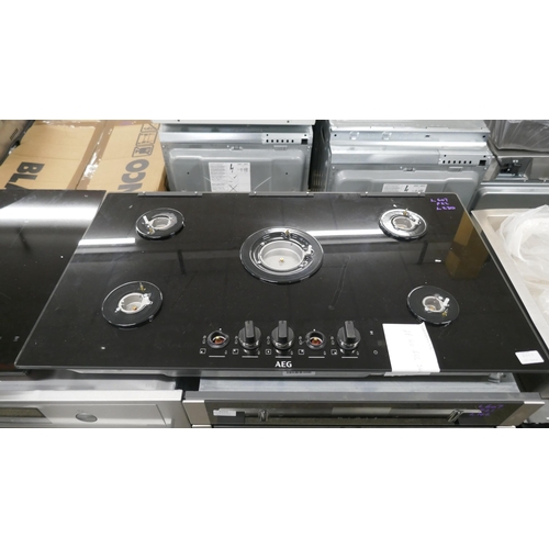 4253 - An AEG induction 4 zone hob with Senseboil, an AEG 5 ring cooker hob (missing parts both damaged) (6... 