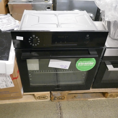 4272 - A Zanussi single pyrolytic oven (607-144) *This lot is subject to VAT