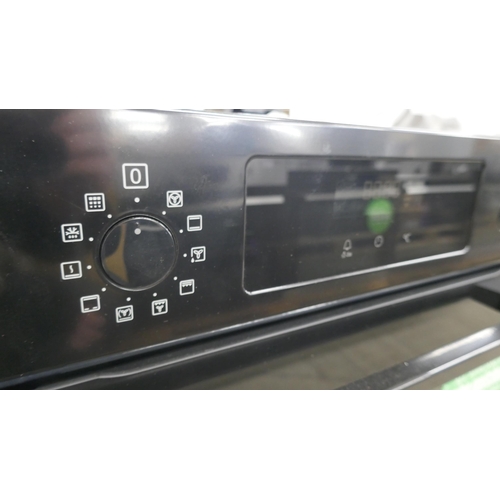 4272 - A Zanussi single pyrolytic oven (607-144) *This lot is subject to VAT