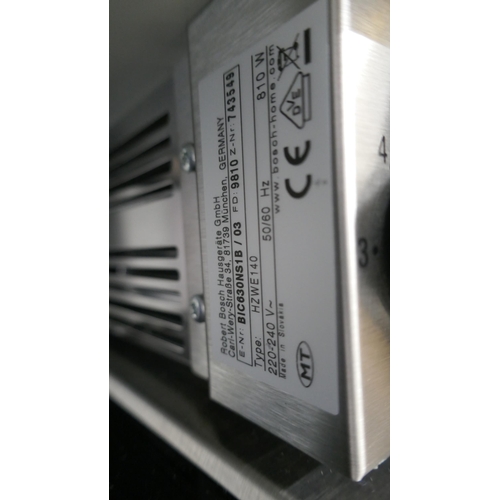 4353 - A Bosch Serie 8 warming drawer (607-171) *This lot is subject to VAT