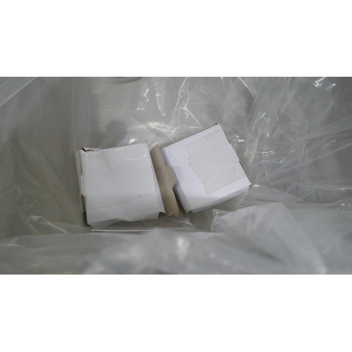 4358 - 3 Idro stainless steel 1.5 bowl sink (607-260) *This lot is subject to VAT