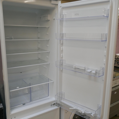 4396 - A AEG 70/30 fridge freezer (607-49) *This lot is subject to VAT