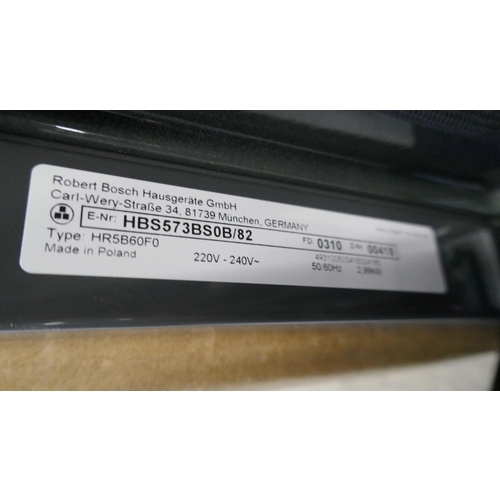 4243 - A Bosch Serie 4 pyrolytic single oven (607-80) *This lot is subject to VAT