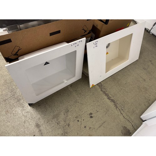 4264 - Two Quartz effect 1.0 bowl sinks (570-10,196) *This lot is subject to VAT