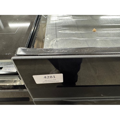 4281 - An AEG matt black Pyrolytic single oven with Steamcrisp  (607-120) *This lot is subject to VAT
