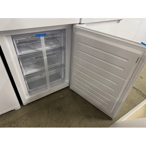 4265 - AEG freestanding 70/30 fridge freezer (low frost) (571-174)(TRANSIT DAMAGED) *This lot is subject to... 